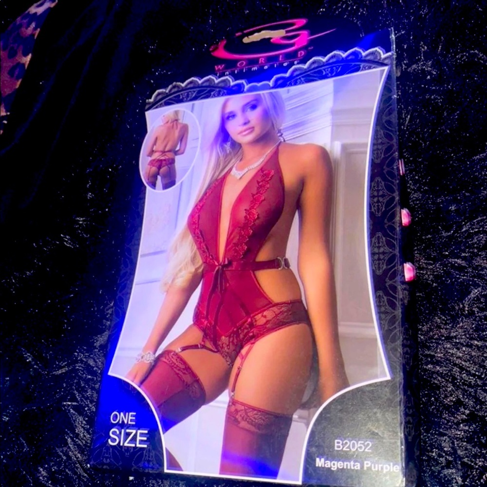 G world NEW lingerie